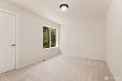 3463 NE Madison Way , Issaquah, WA 98029 - Photo 27