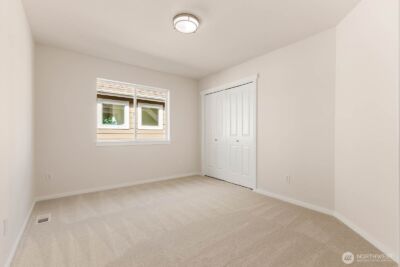 3463 NE Madison Way , Issaquah, WA 98029 - Photo 28
