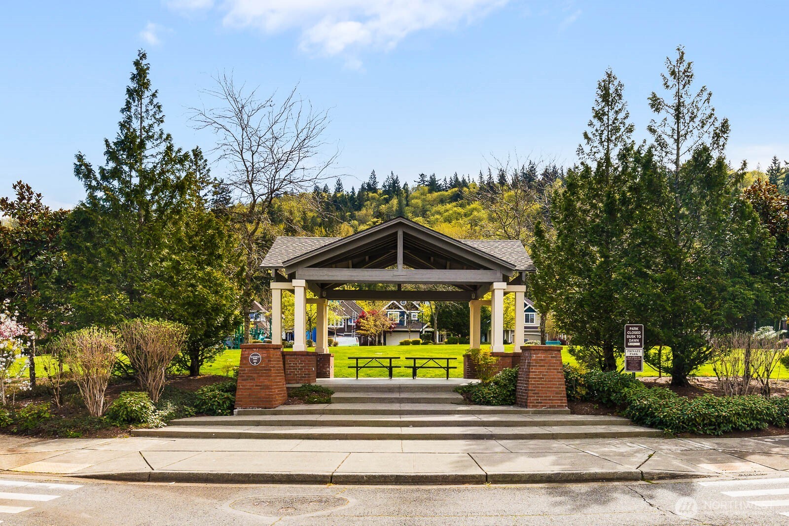3463 NE Madison Way , Issaquah, WA 98029