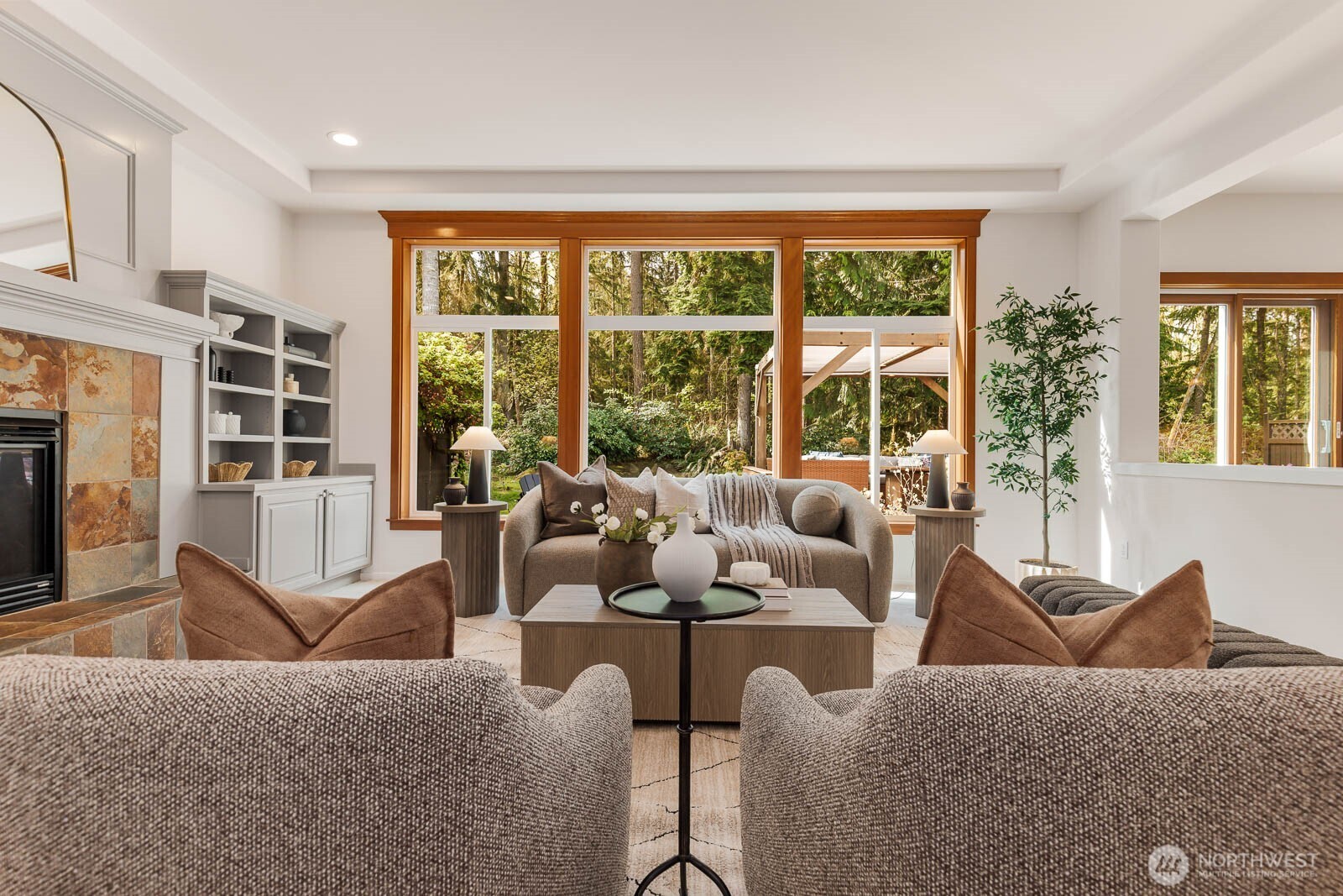 3463 NE Madison Way , Issaquah, WA 98029