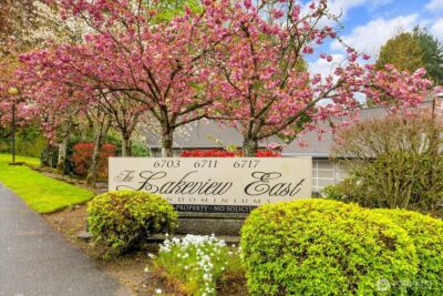 6717 110th Ave NE #A3, Kirkland, WA 98033