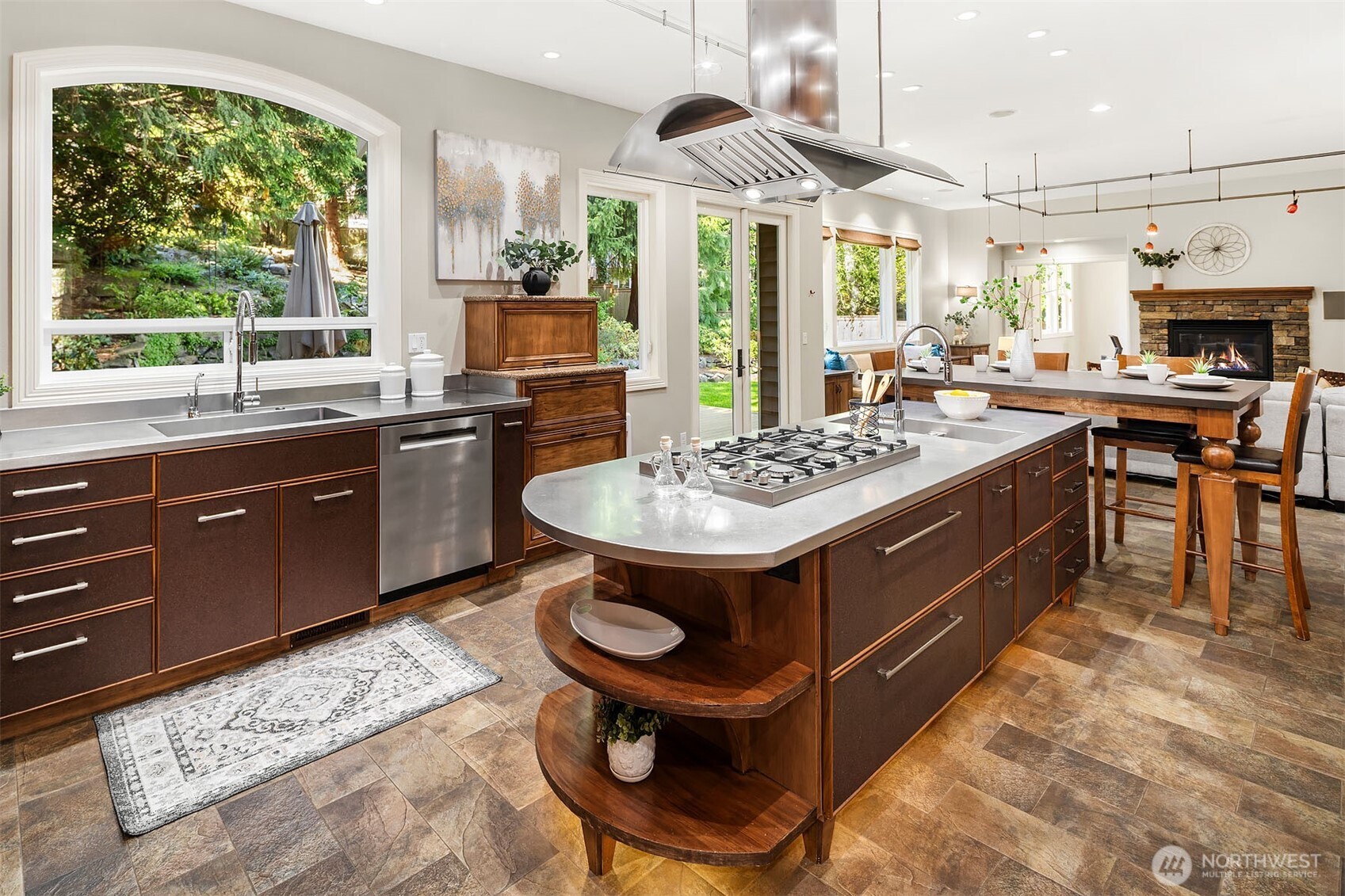 16290 SE 48th Drive , Bellevue, WA 98006