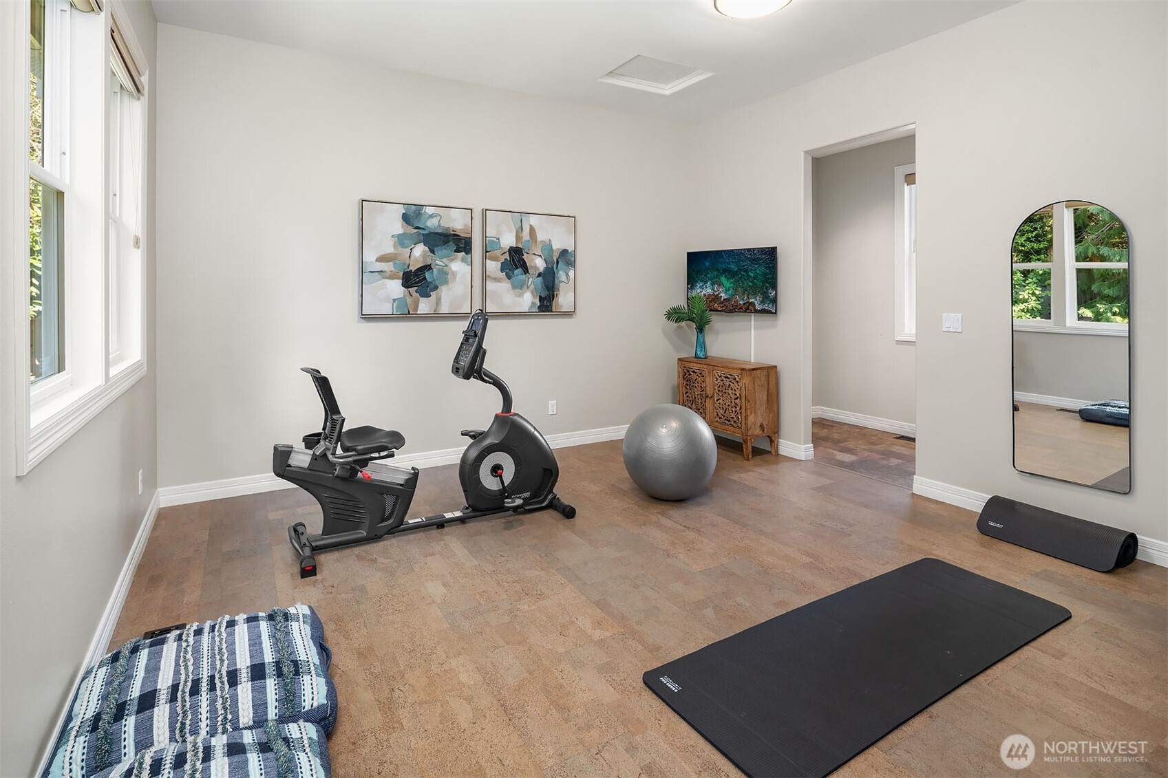16290 SE 48th Drive , Bellevue, WA 98006