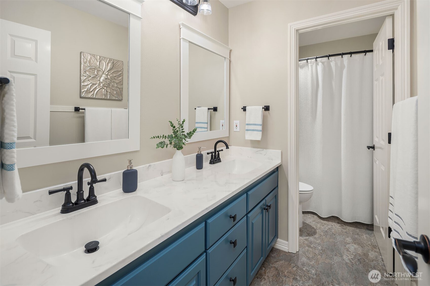 16290 SE 48th Drive , Bellevue, WA 98006