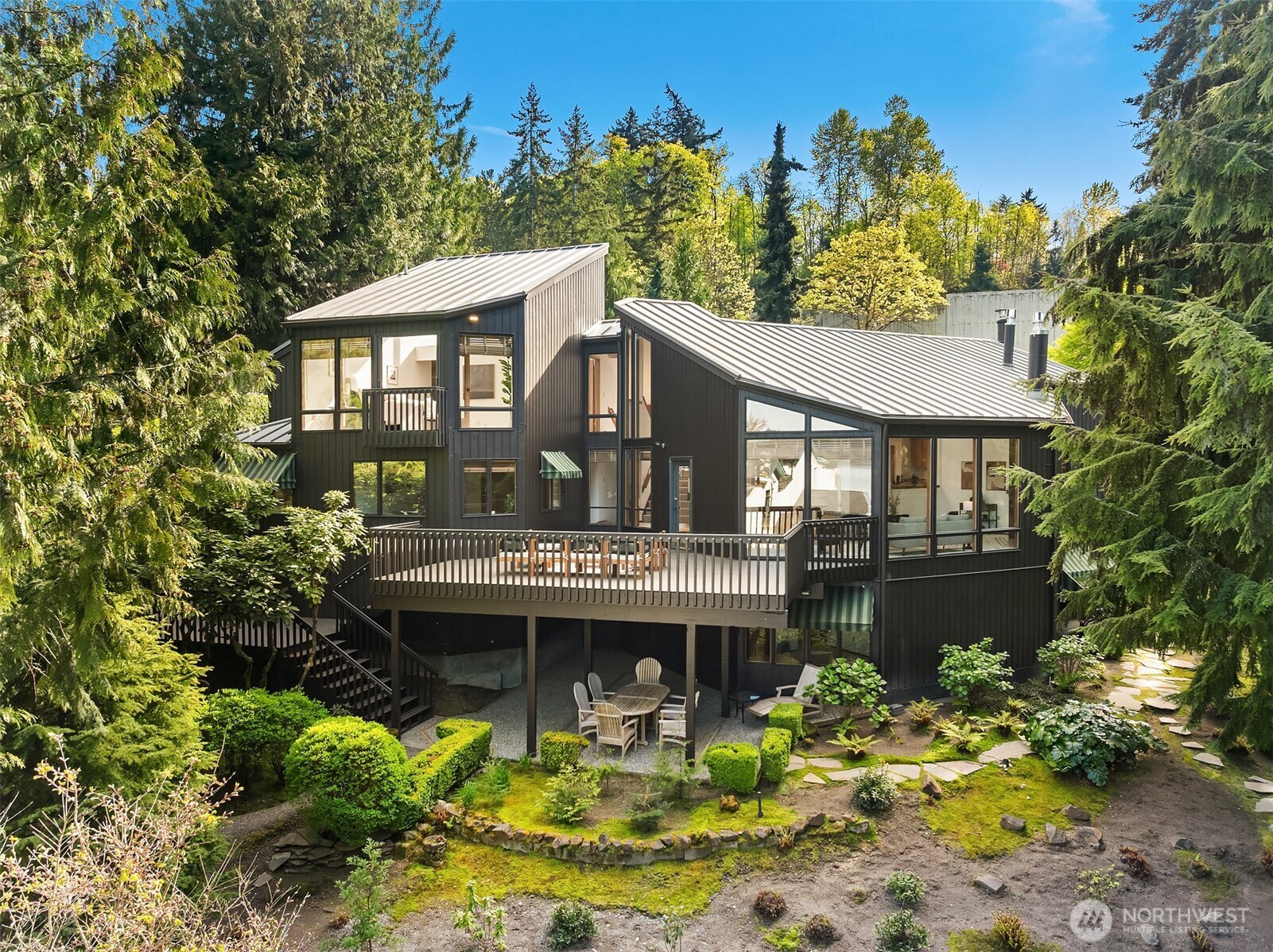 8438 N Mercer Way , Mercer Island, WA 98040