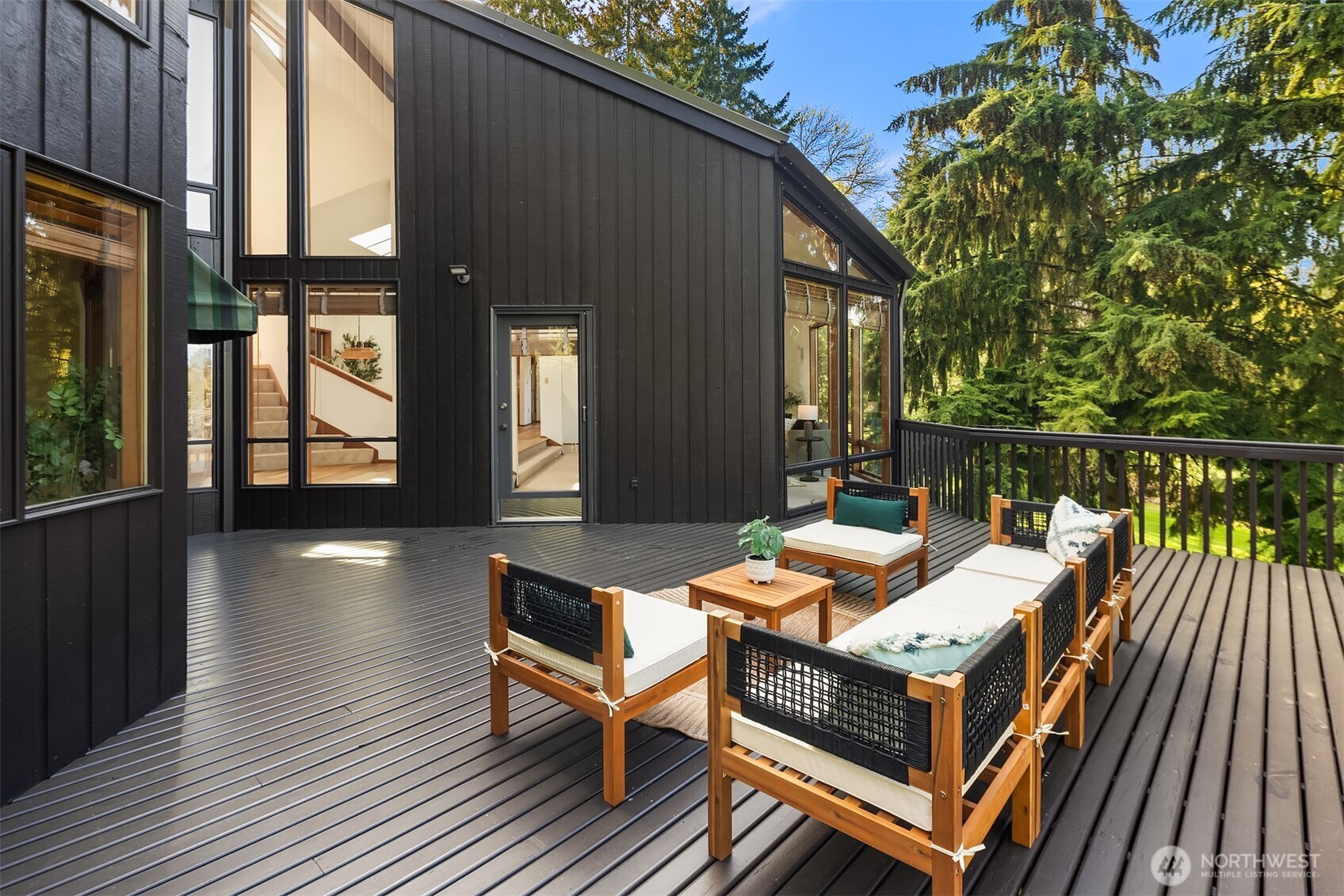 8438 N Mercer Way , Mercer Island, WA 98040