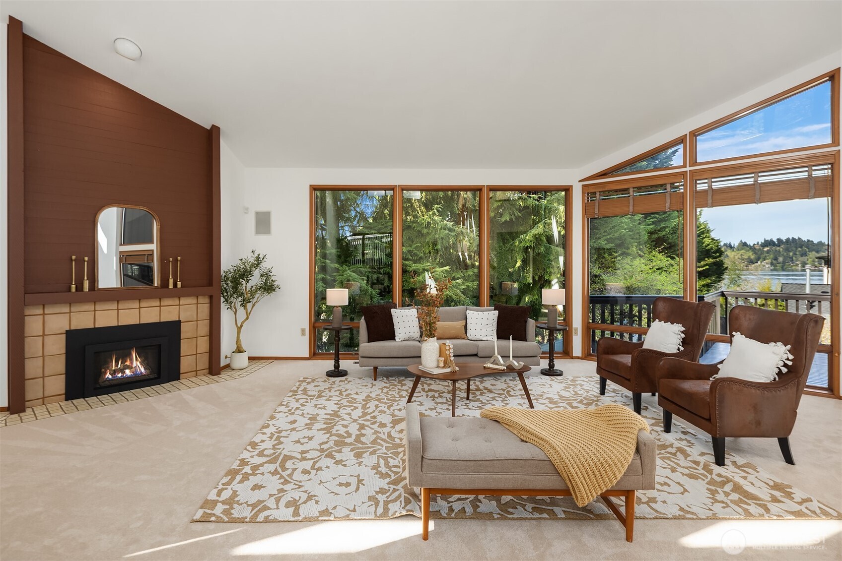 8438 N Mercer Way , Mercer Island, WA 98040