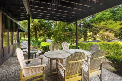 8438 N Mercer Way , Mercer Island, WA 98040 - Photo 27