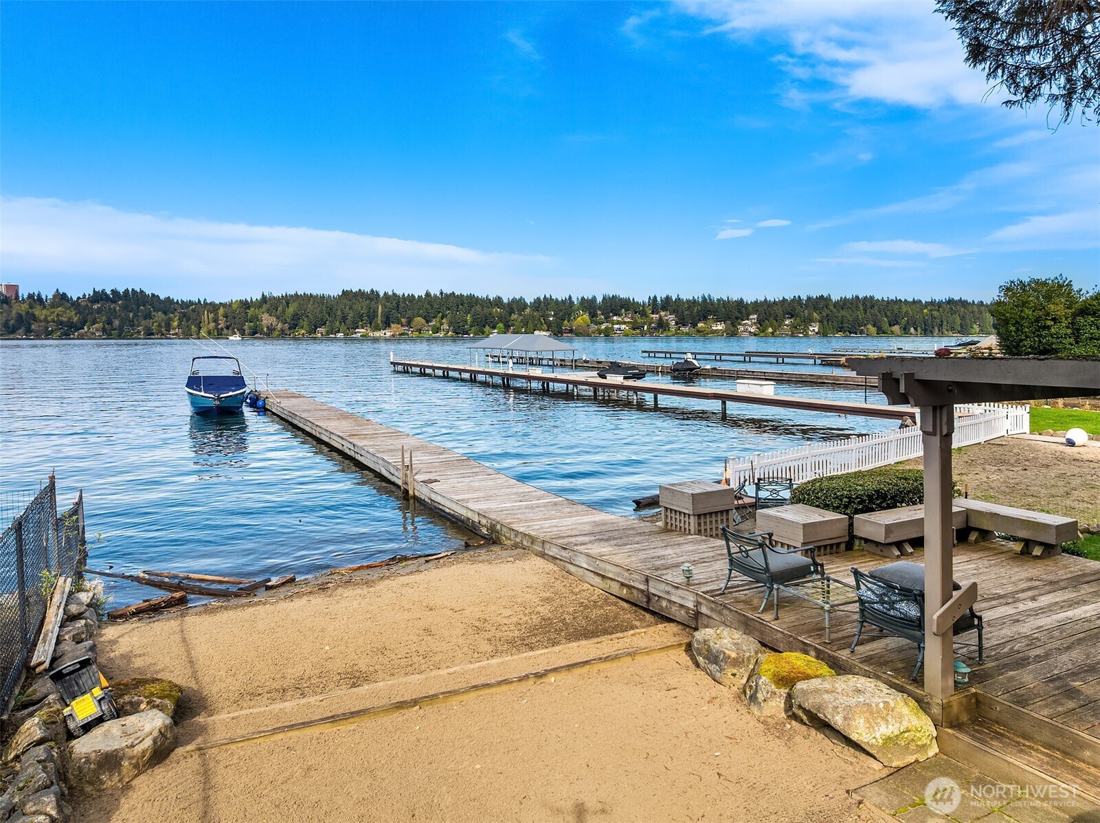 8438 N Mercer Way , Mercer Island, WA 98040