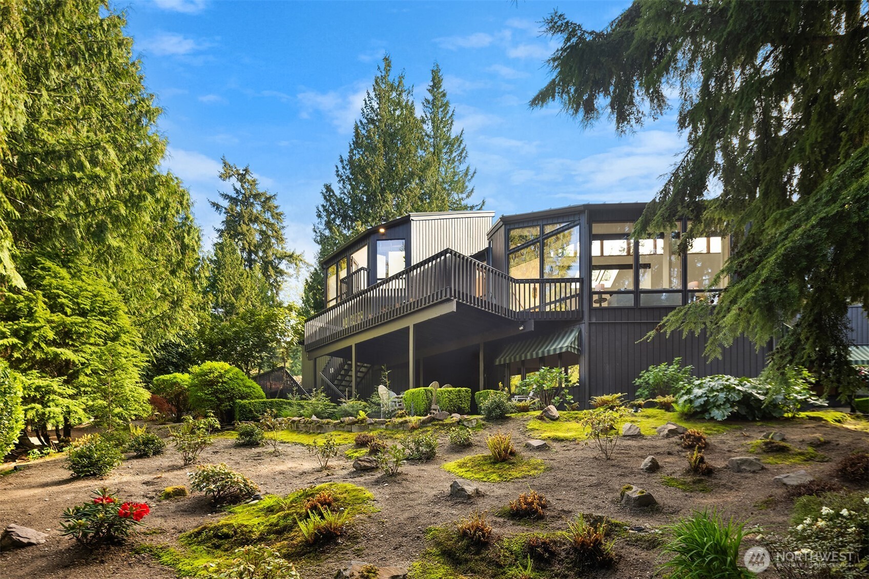 8438 N Mercer Way , Mercer Island, WA 98040
