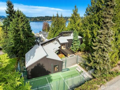 8438 N Mercer Way , Mercer Island, WA 98040 - Photo 34