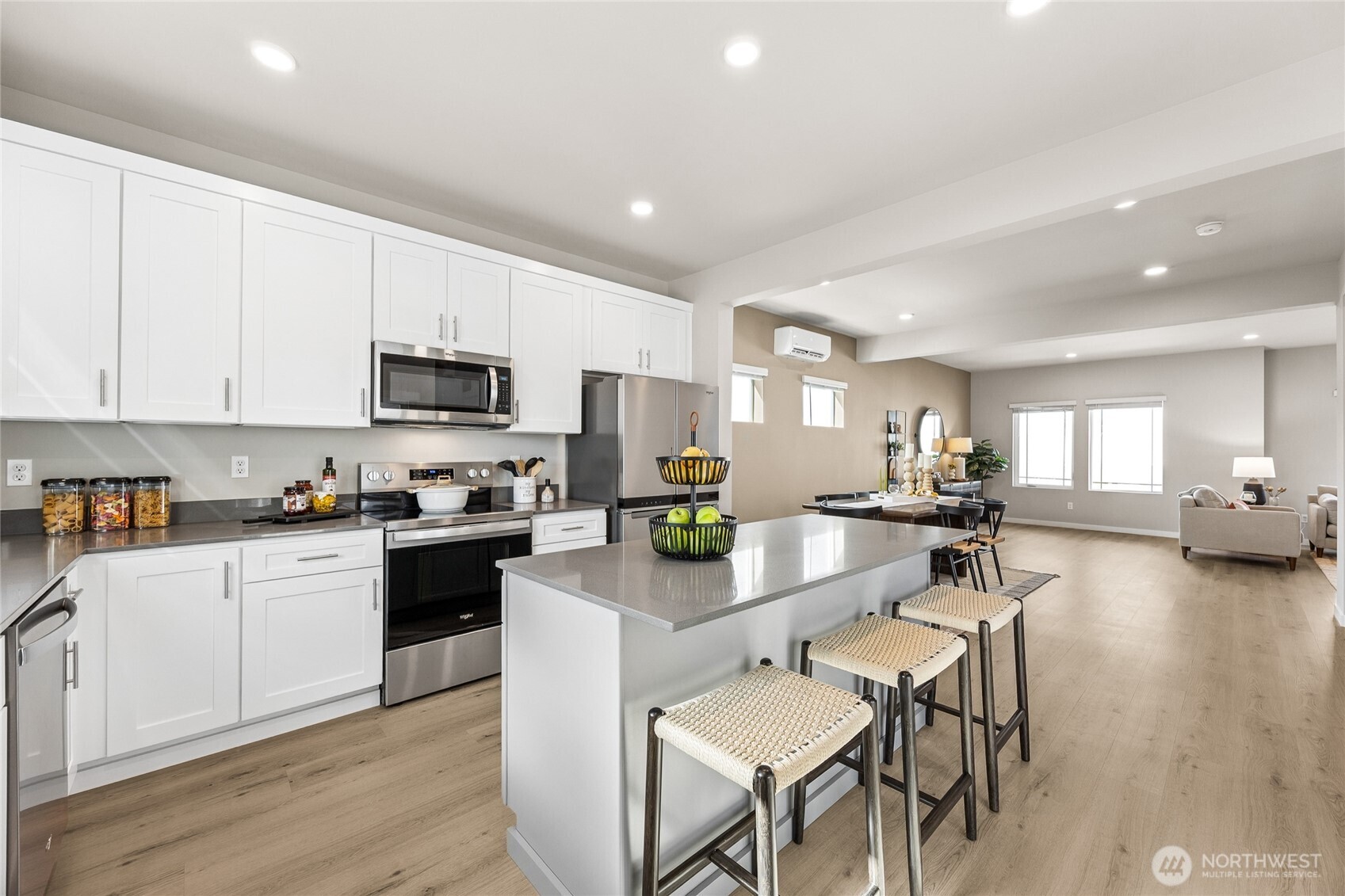 1106 138th Place SW, Lynnwood, WA 98087