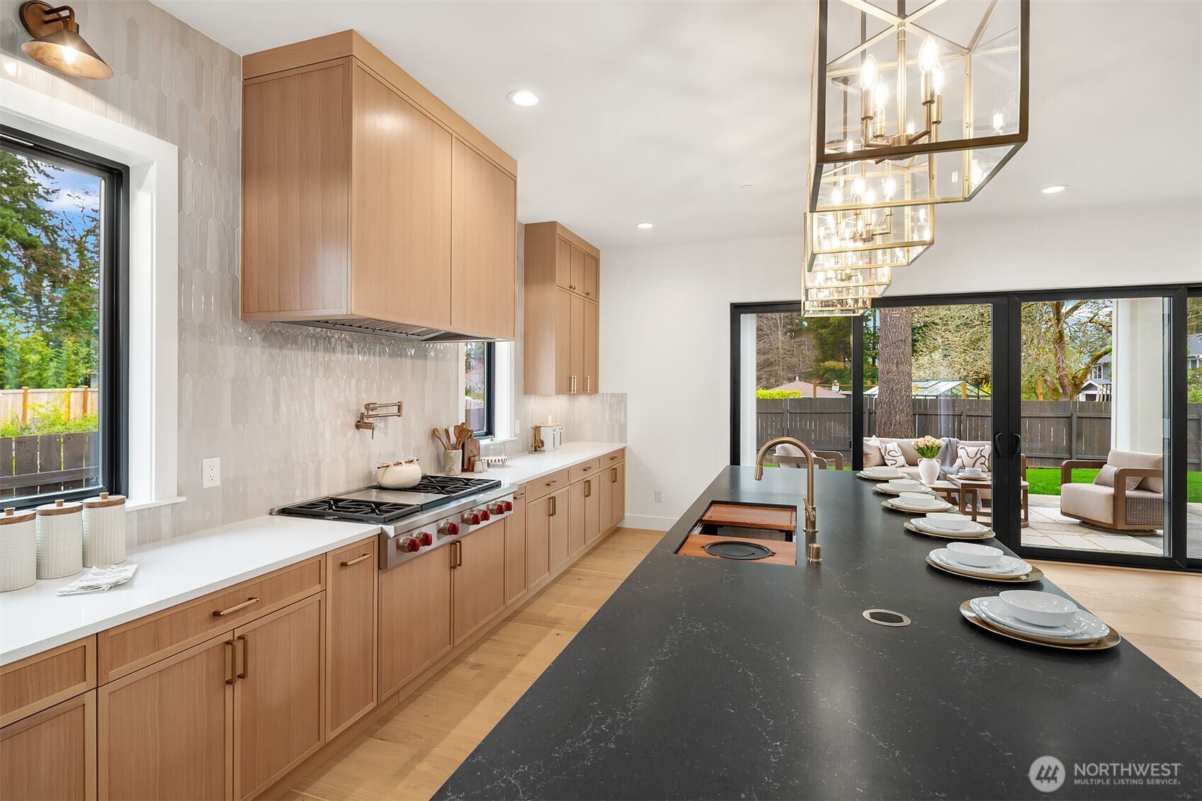 15134 SE 41st Street , Bellevue, WA 98006