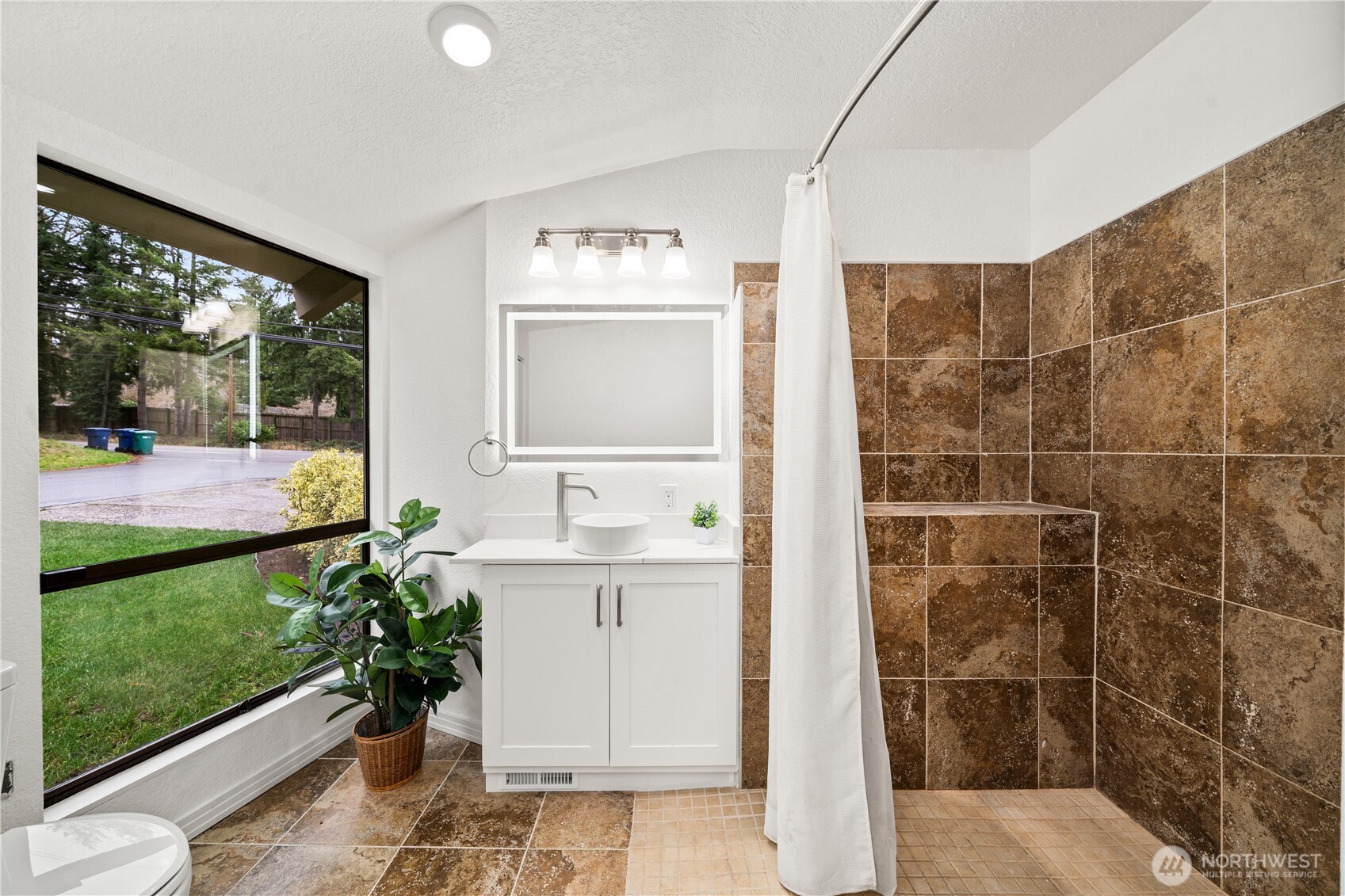 20709 NE 79th Street , Redmond, WA 98053