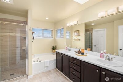 526 Rosario Avenue NE, Renton, WA 98059 - Photo 23