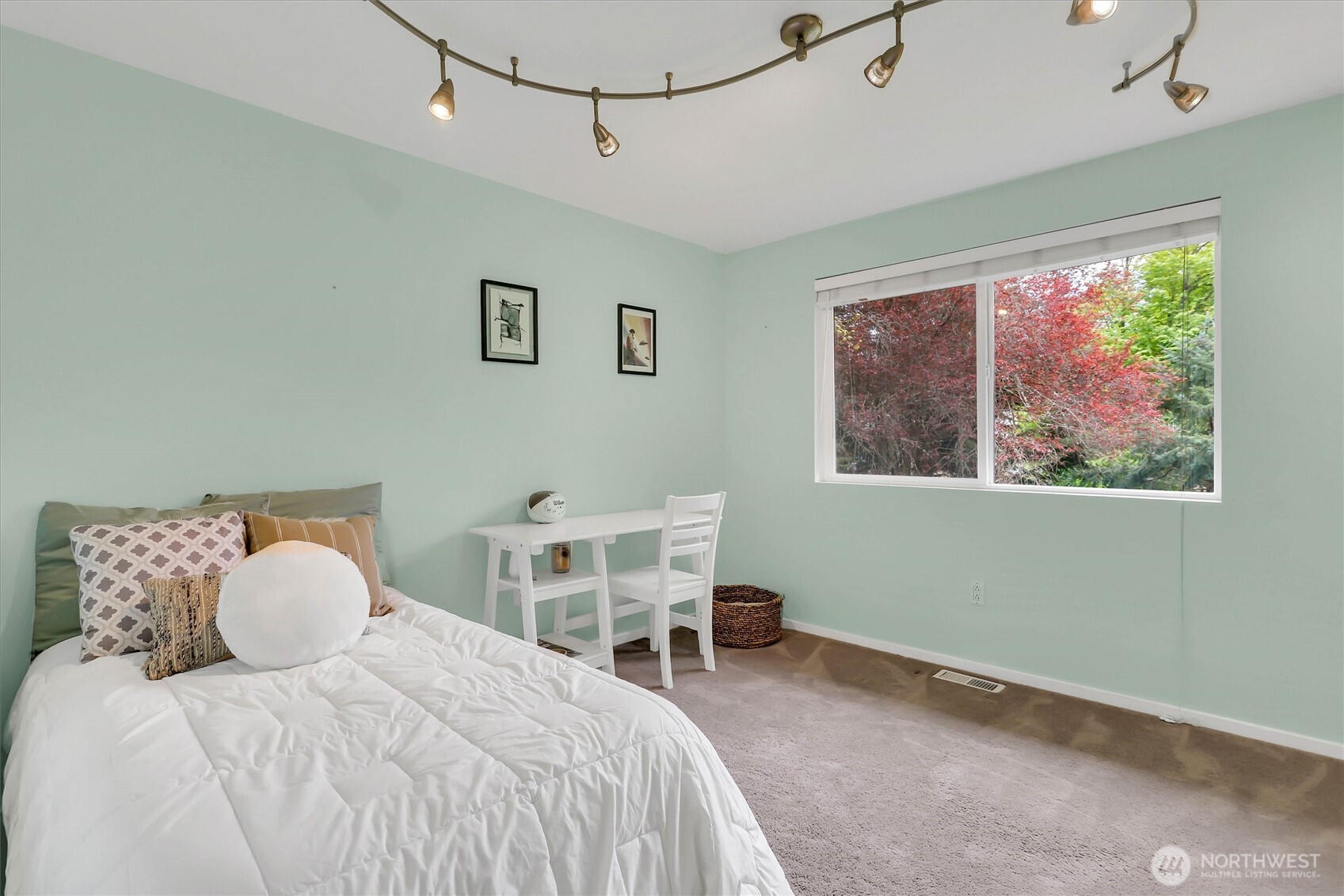 2212 186th Avenue NE, Redmond, WA 98052