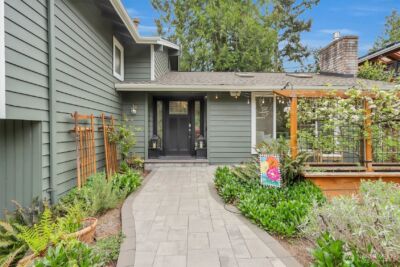2212 186th Avenue NE, Redmond, WA 98052 - Photo 2