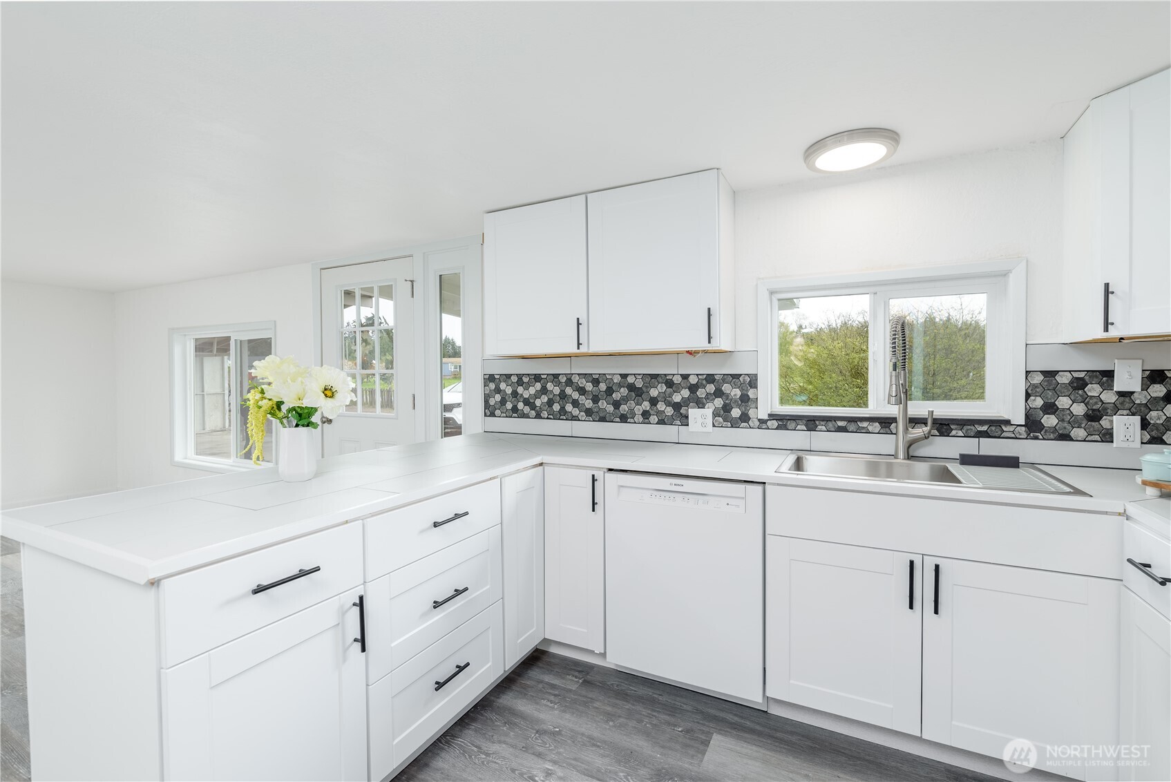 251 Washington Harbor Rd , Sequim, WA 98382