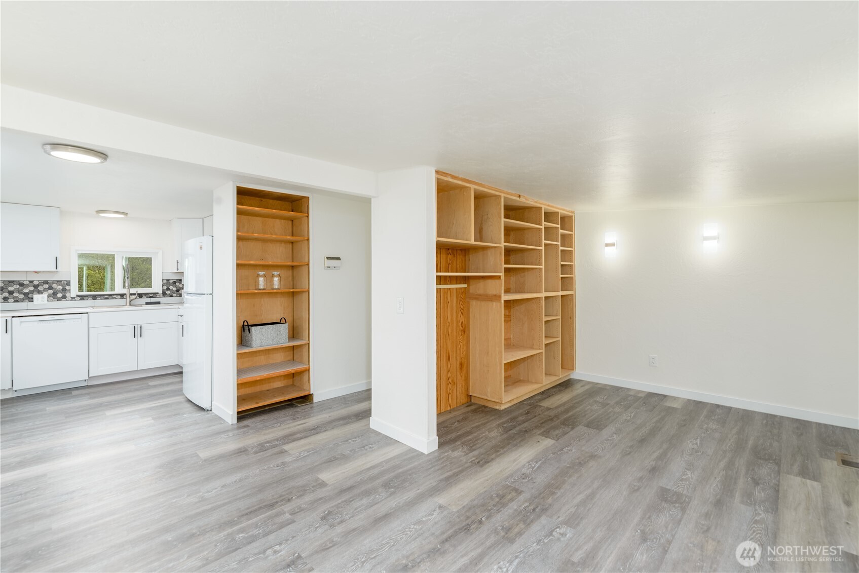 251 Washington Harbor Rd , Sequim, WA 98382