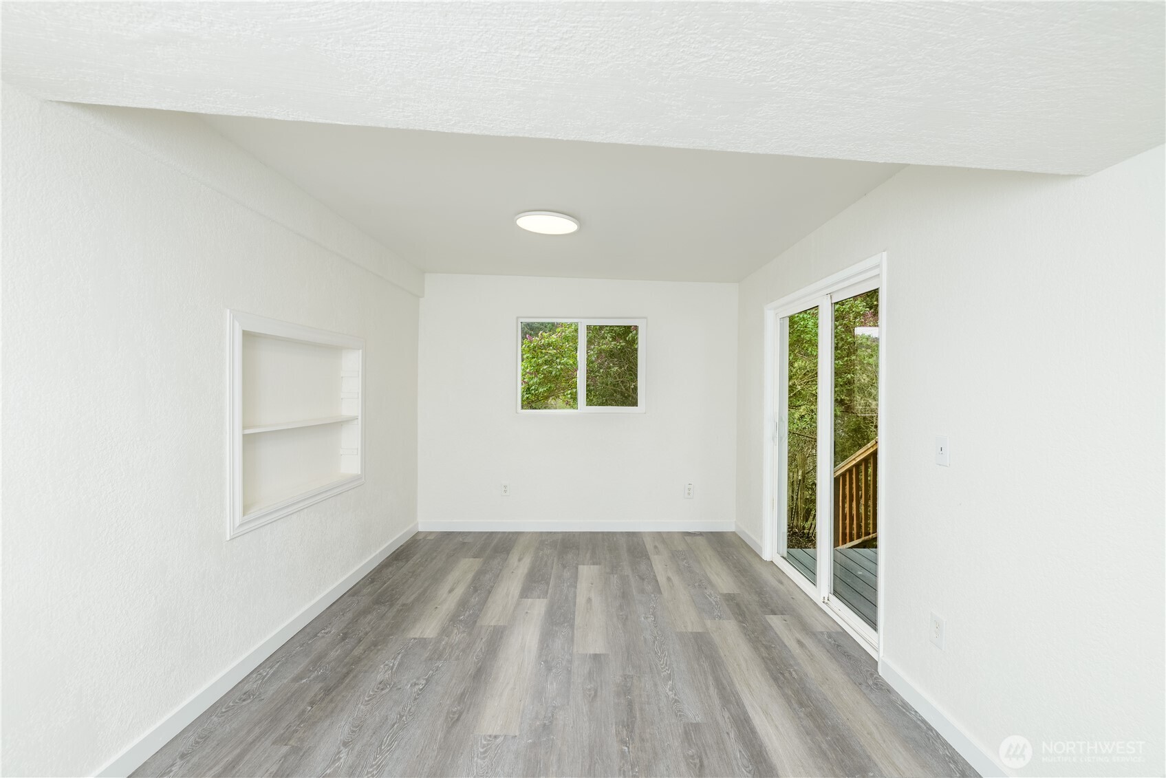 251 Washington Harbor Rd , Sequim, WA 98382