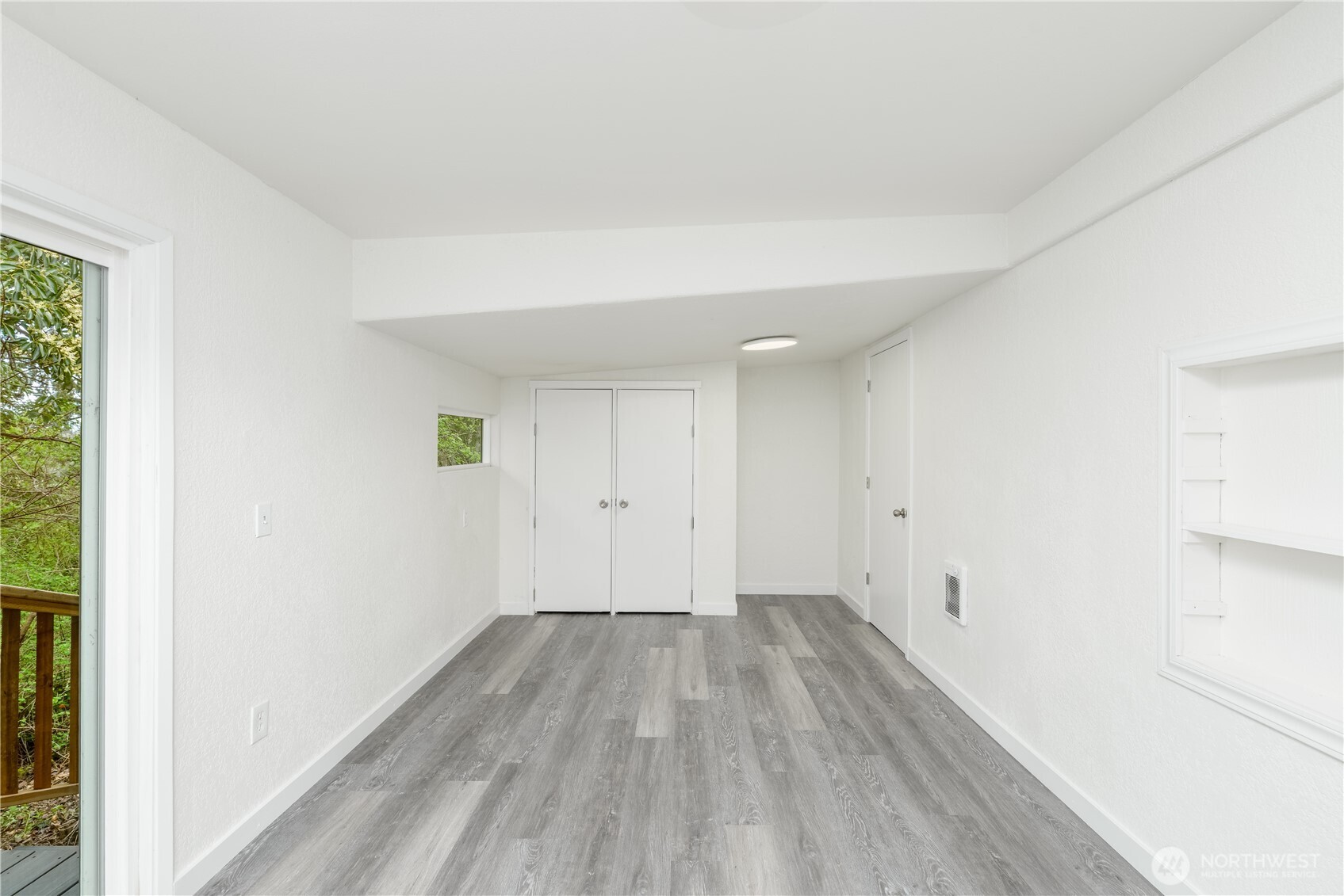 251 Washington Harbor Rd , Sequim, WA 98382