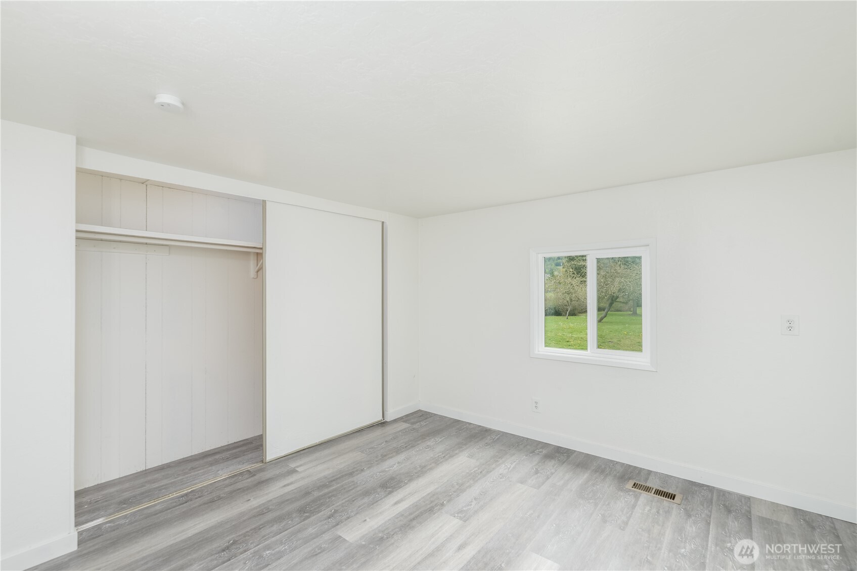 251 Washington Harbor Rd , Sequim, WA 98382