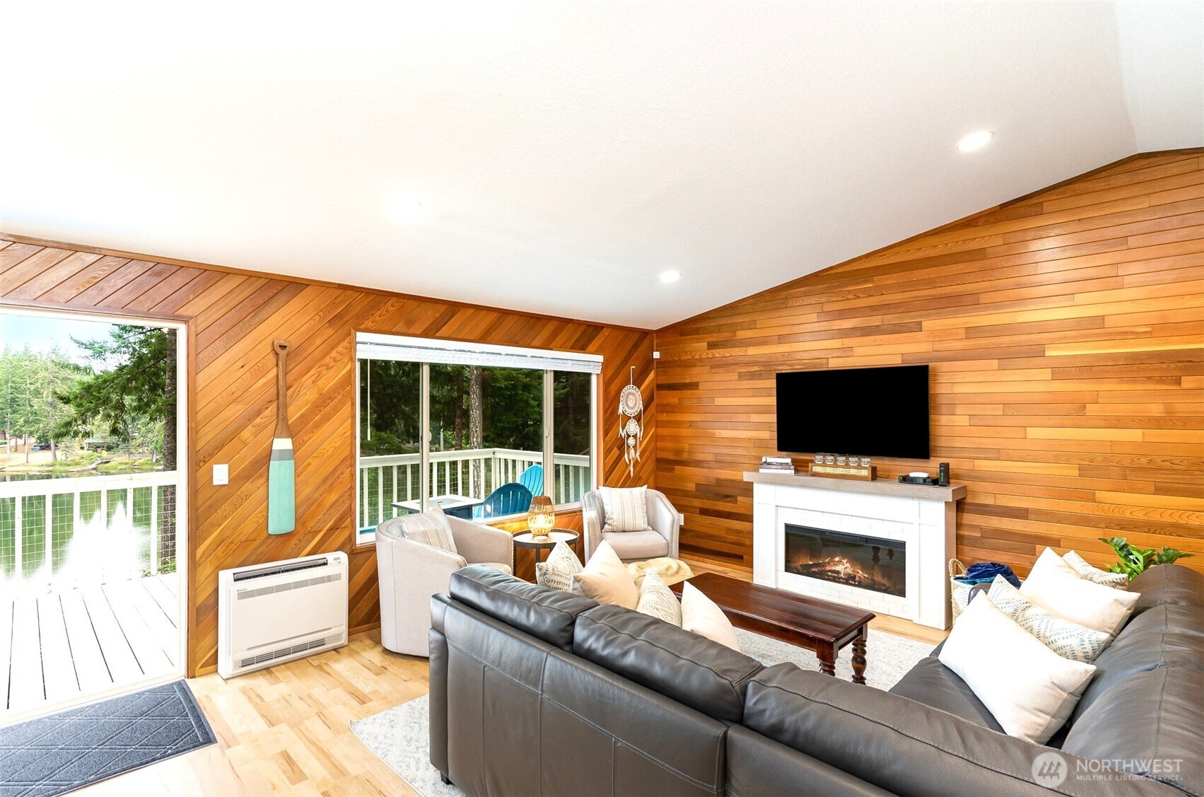 2181 E Trails End Drive , Belfair, WA 98528