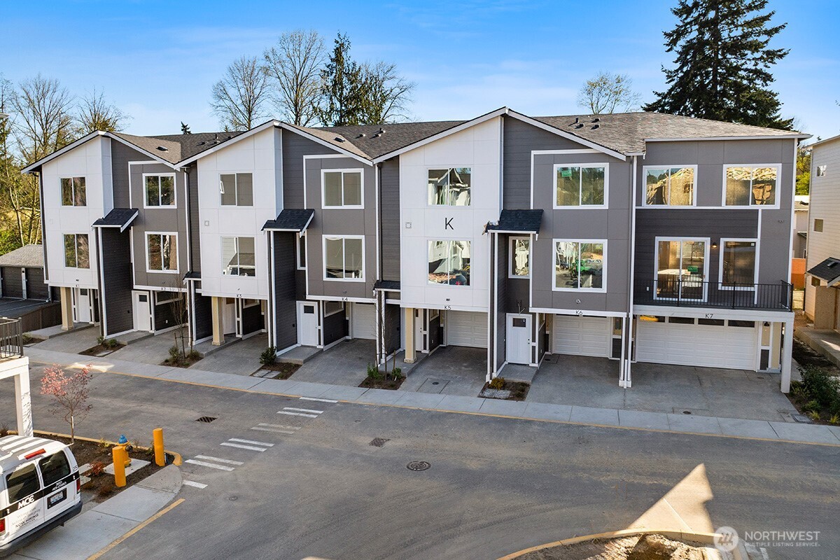 16823 Alder Way #K3, Lynnwood, WA 98037