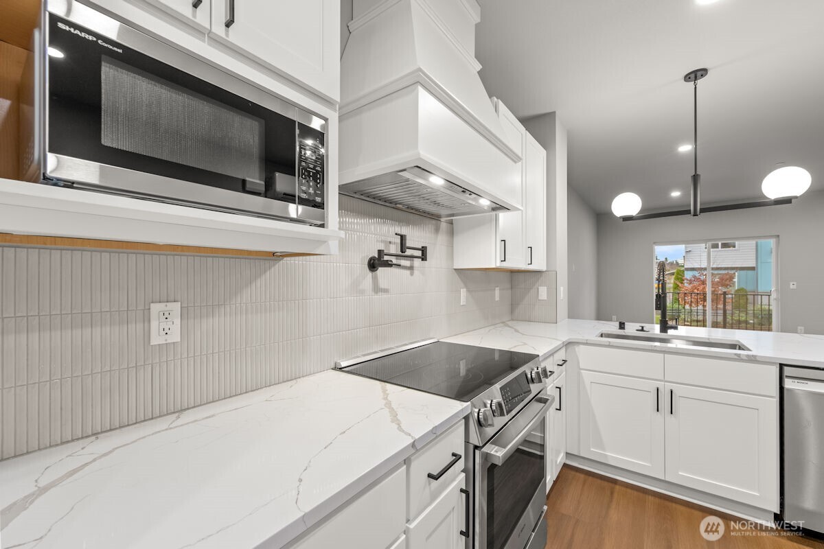 16823 Alder Way #K3, Lynnwood, WA 98037