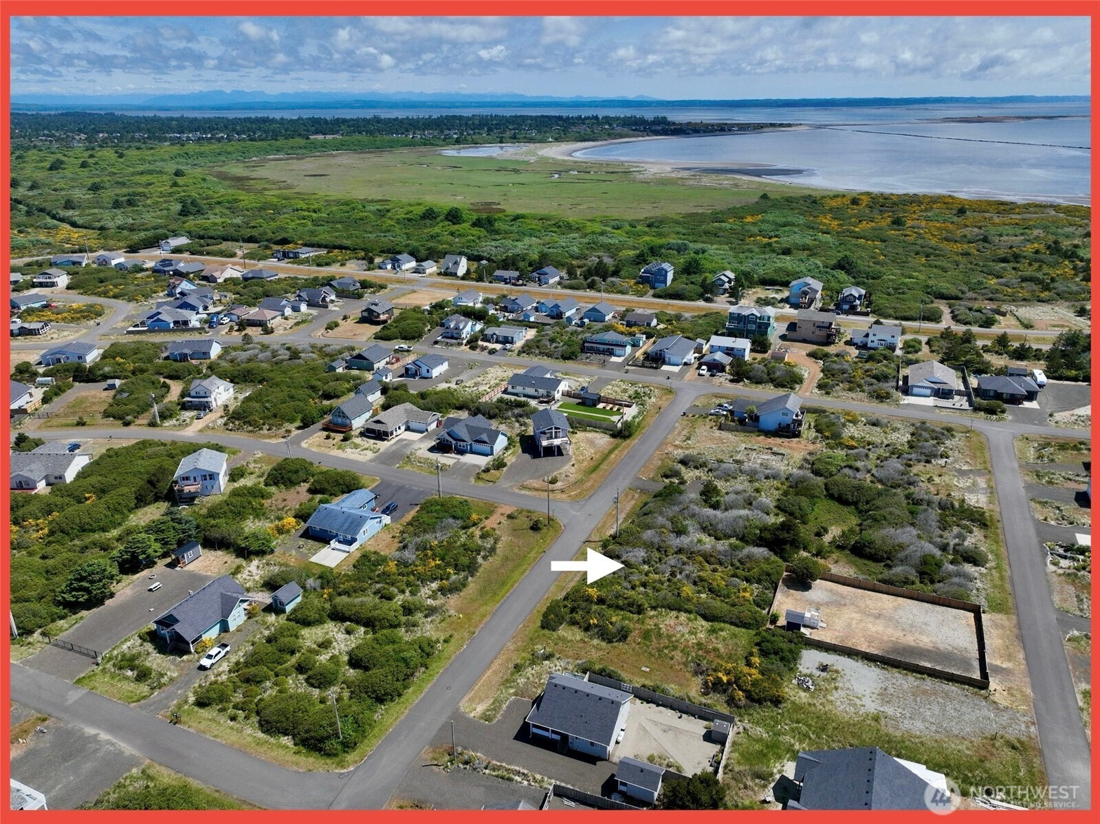 415 N Portal Loop SW, Ocean Shores, WA 98569