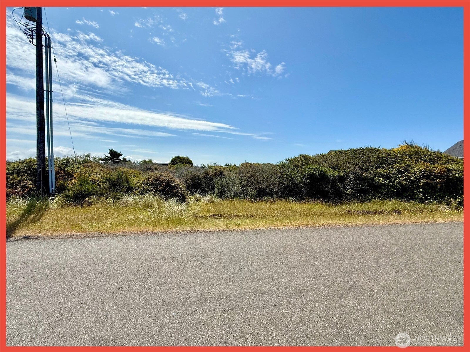 415 N Portal Loop SW, Ocean Shores, WA 98569