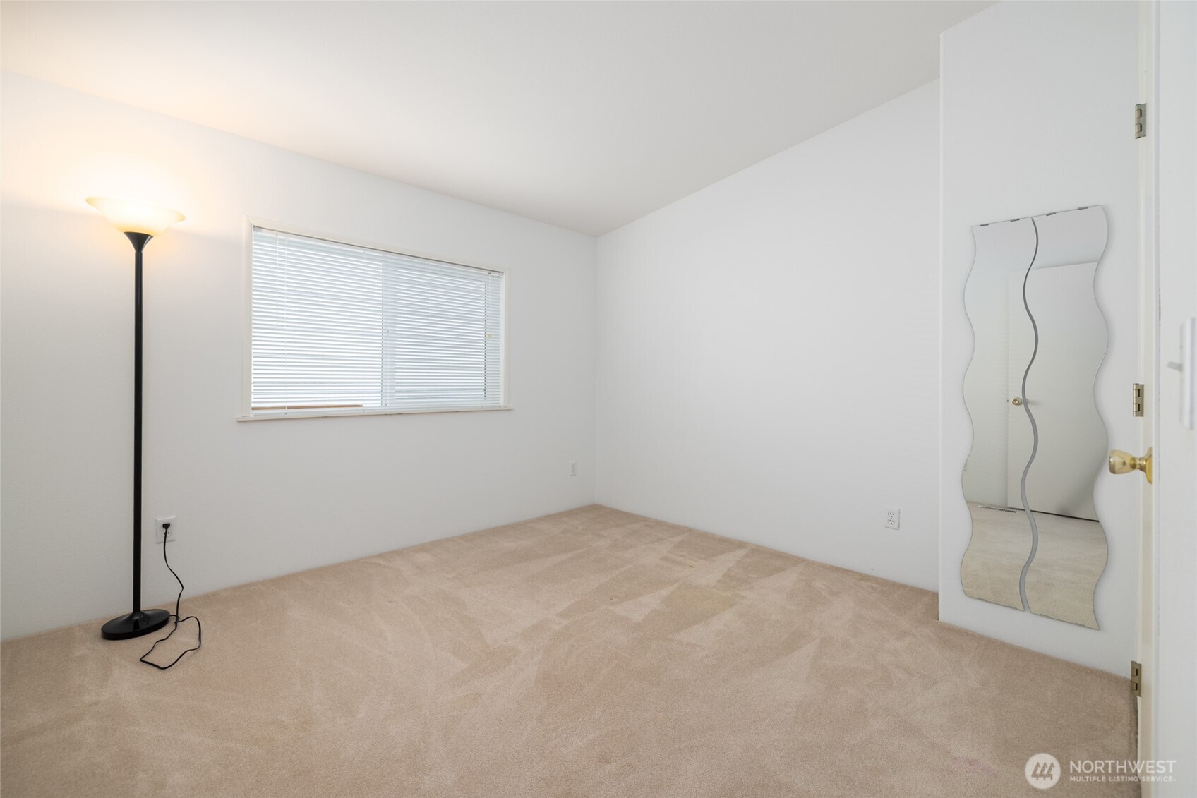 2610 E Section #112, Mount Vernon, WA 98274