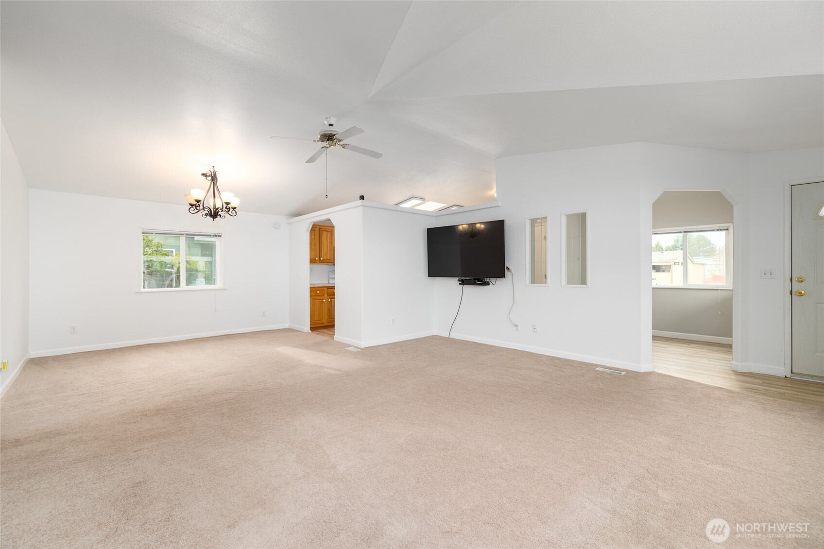 2610 E Section #112, Mount Vernon, WA 98274