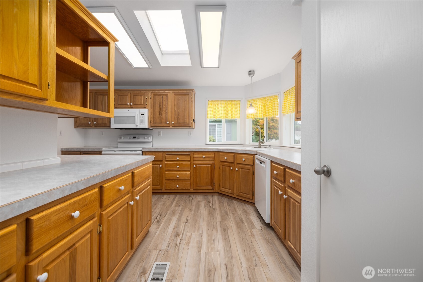2610 E Section #112, Mount Vernon, WA 98274