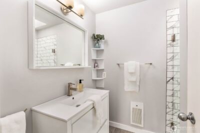 10237 SE 3rd Street #5, Bellevue, WA 98004 - Photo 20