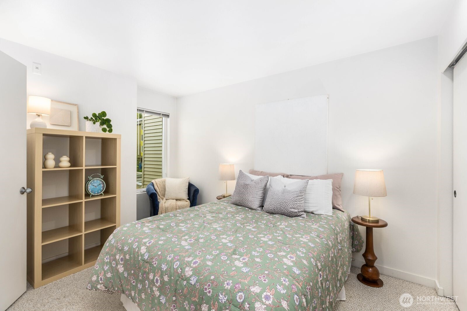 10237 SE 3rd Street #5, Bellevue, WA 98004