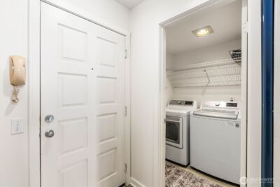 10237 SE 3rd Street #5, Bellevue, WA 98004 - Photo 3