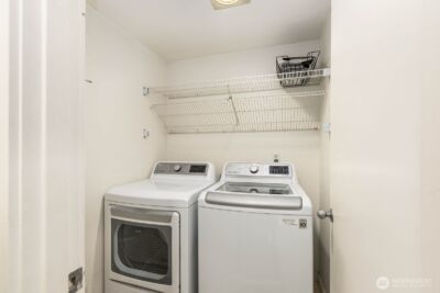 10237 SE 3rd Street #5, Bellevue, WA 98004 - Photo 4