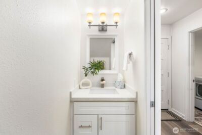 10237 SE 3rd Street #5, Bellevue, WA 98004 - Photo 5
