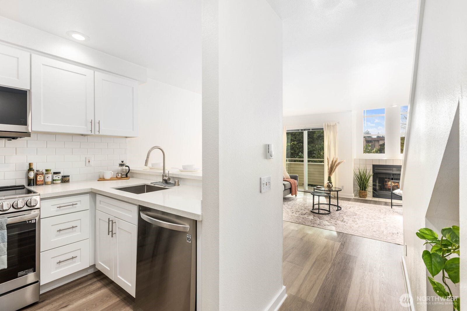 10237 SE 3rd Street #5, Bellevue, WA 98004