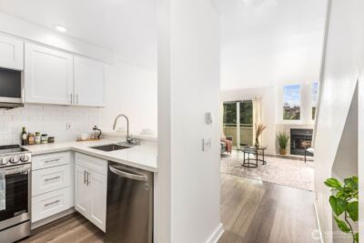 10237 SE 3rd Street #5, Bellevue, WA 98004 - Photo 6
