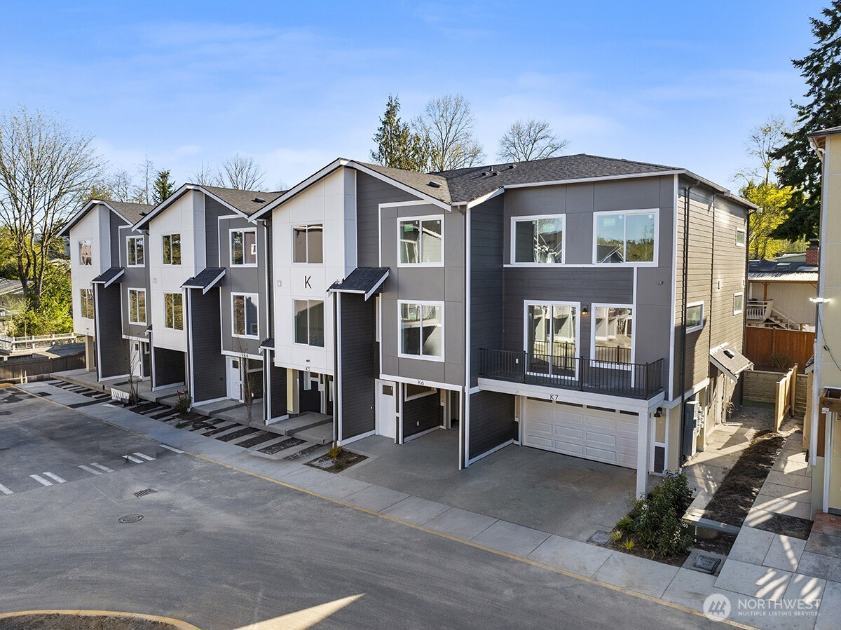 16823 Alder Way #K2, Lynnwood, WA 98037