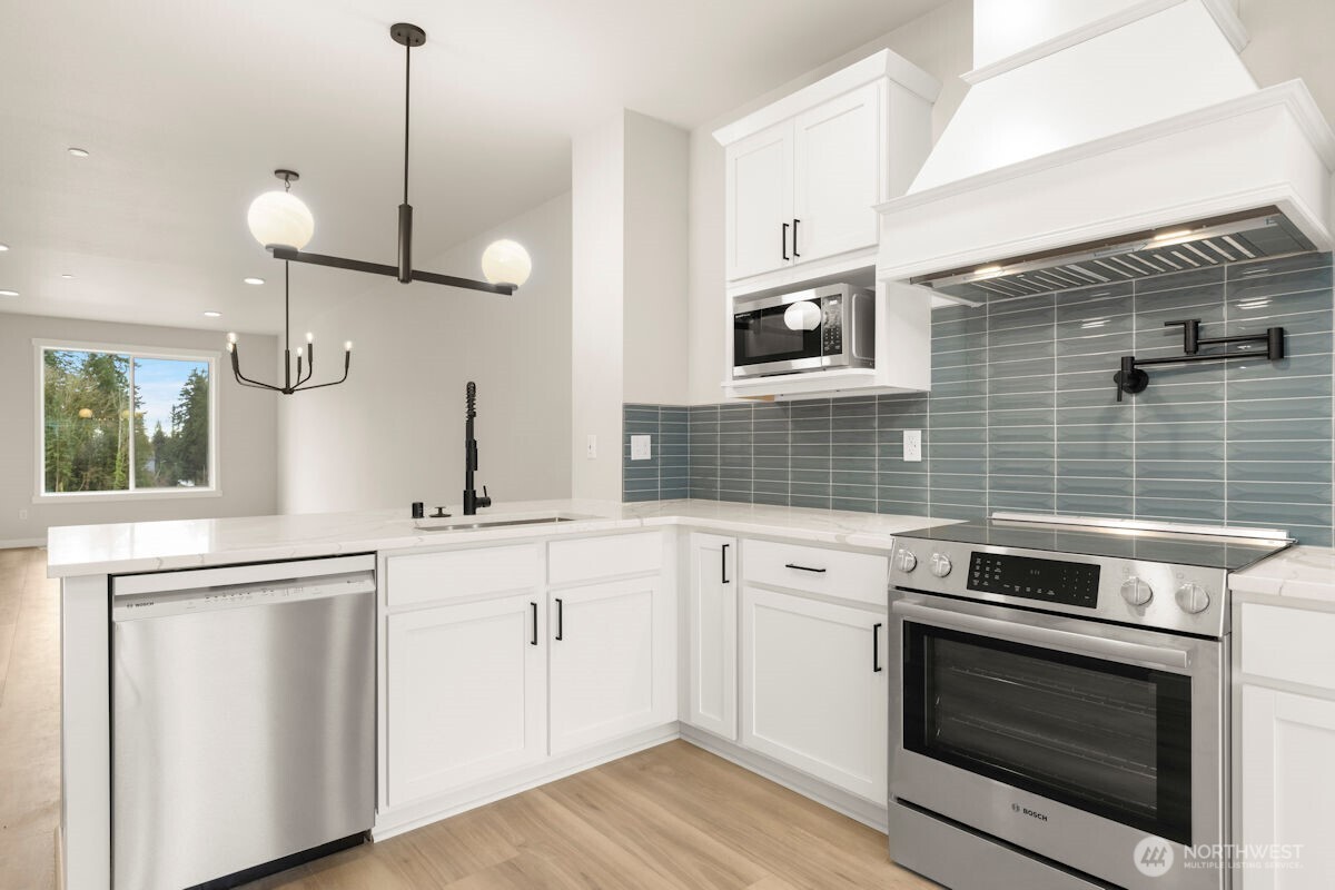 16823 Alder Way #K2, Lynnwood, WA 98037