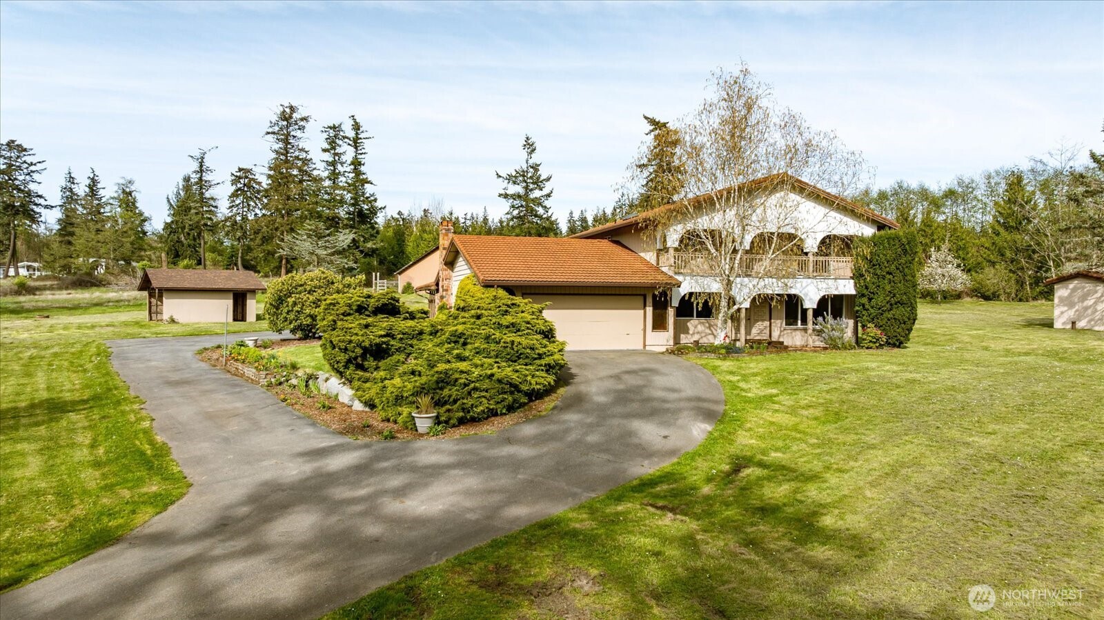 987 E Crescent Harbor Road , Oak Harbor, WA 98277