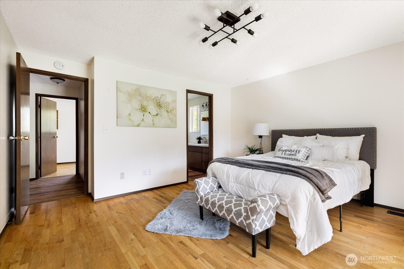 987 E Crescent Harbor Road , Oak Harbor, WA 98277