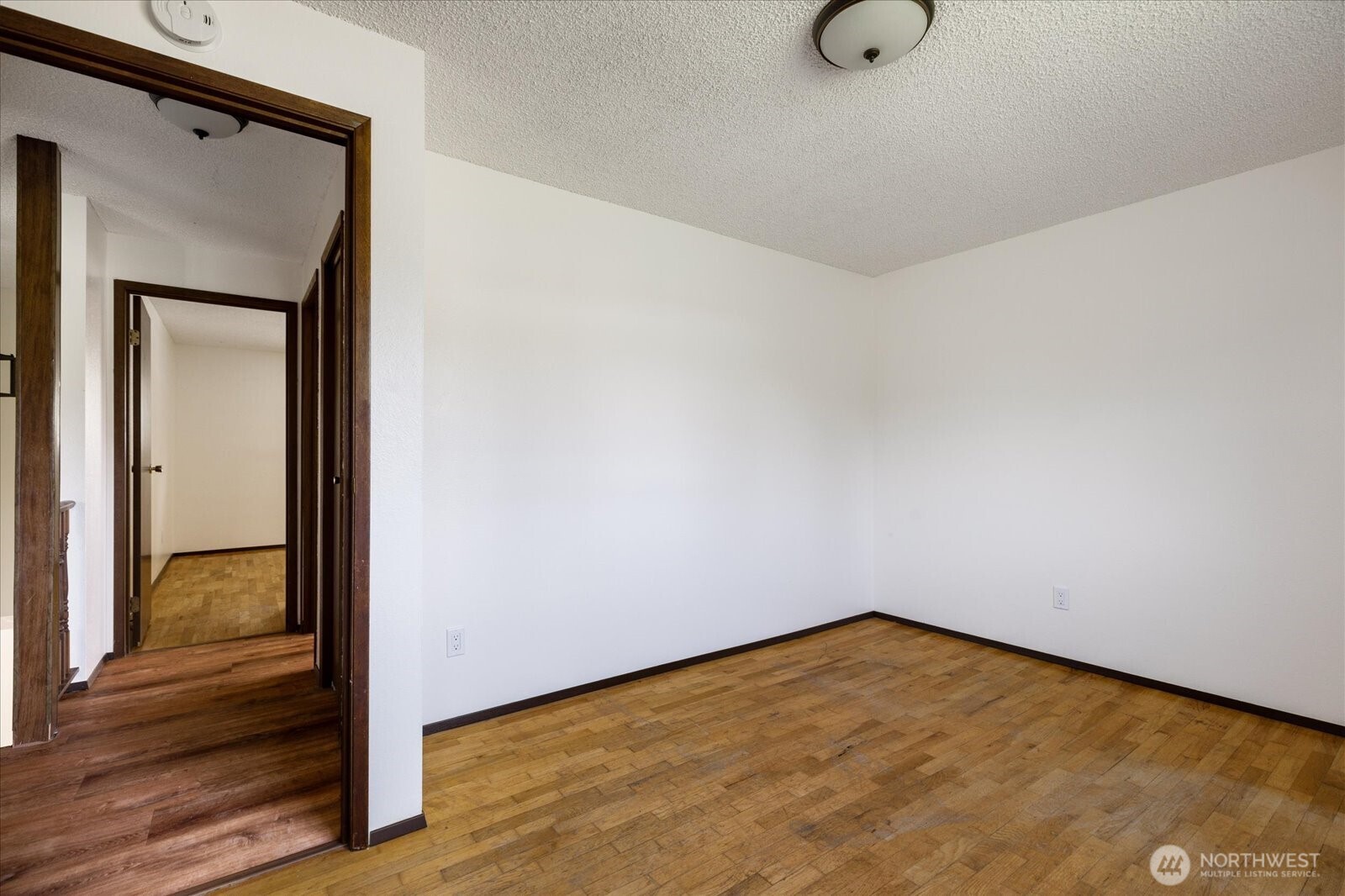 987 E Crescent Harbor Road , Oak Harbor, WA 98277