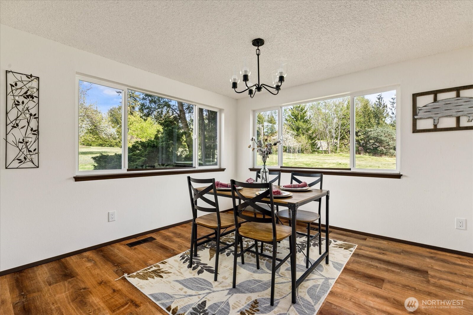 987 E Crescent Harbor Road , Oak Harbor, WA 98277