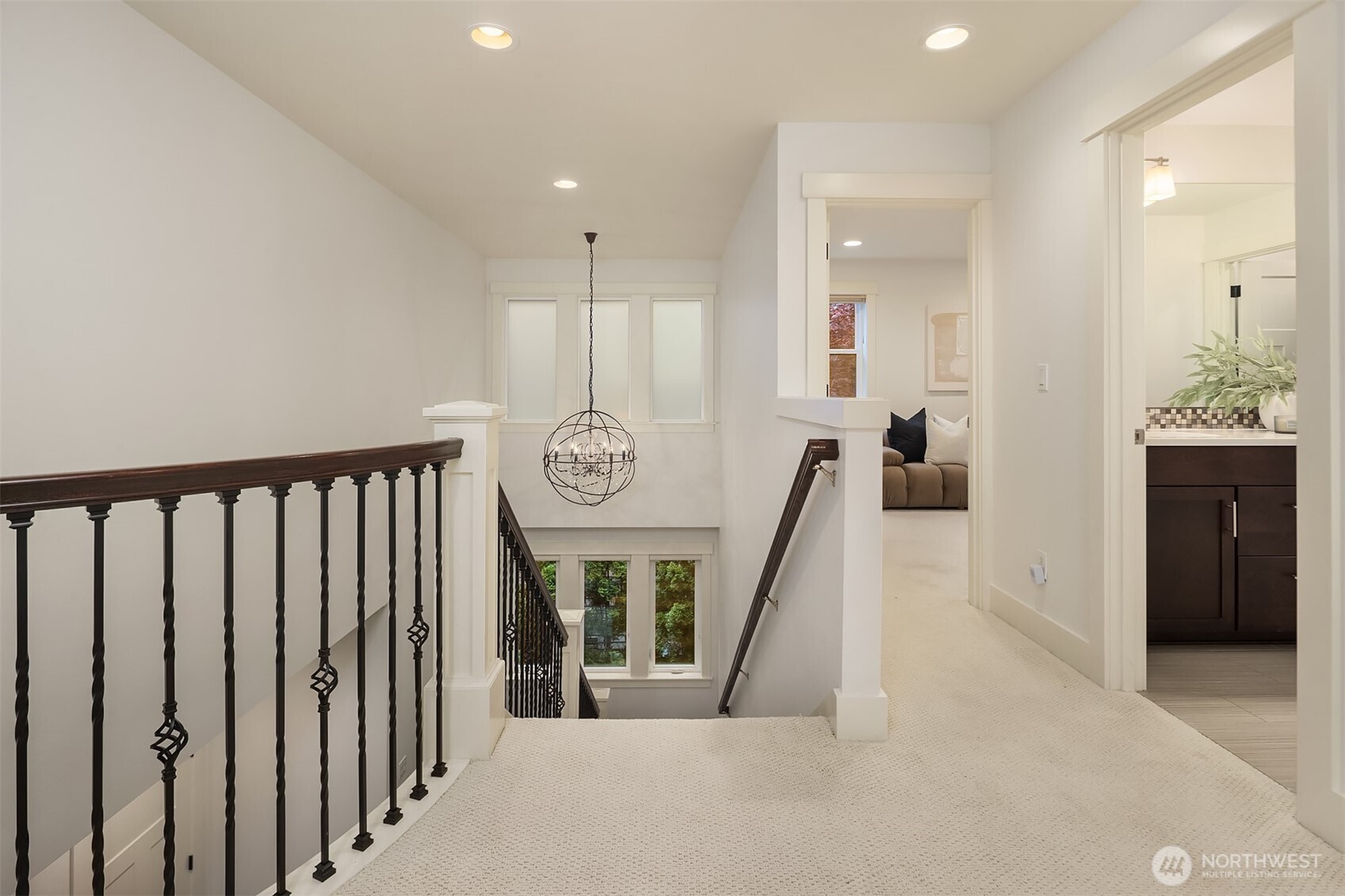 323 6th Avenue S, Kirkland, WA 98033