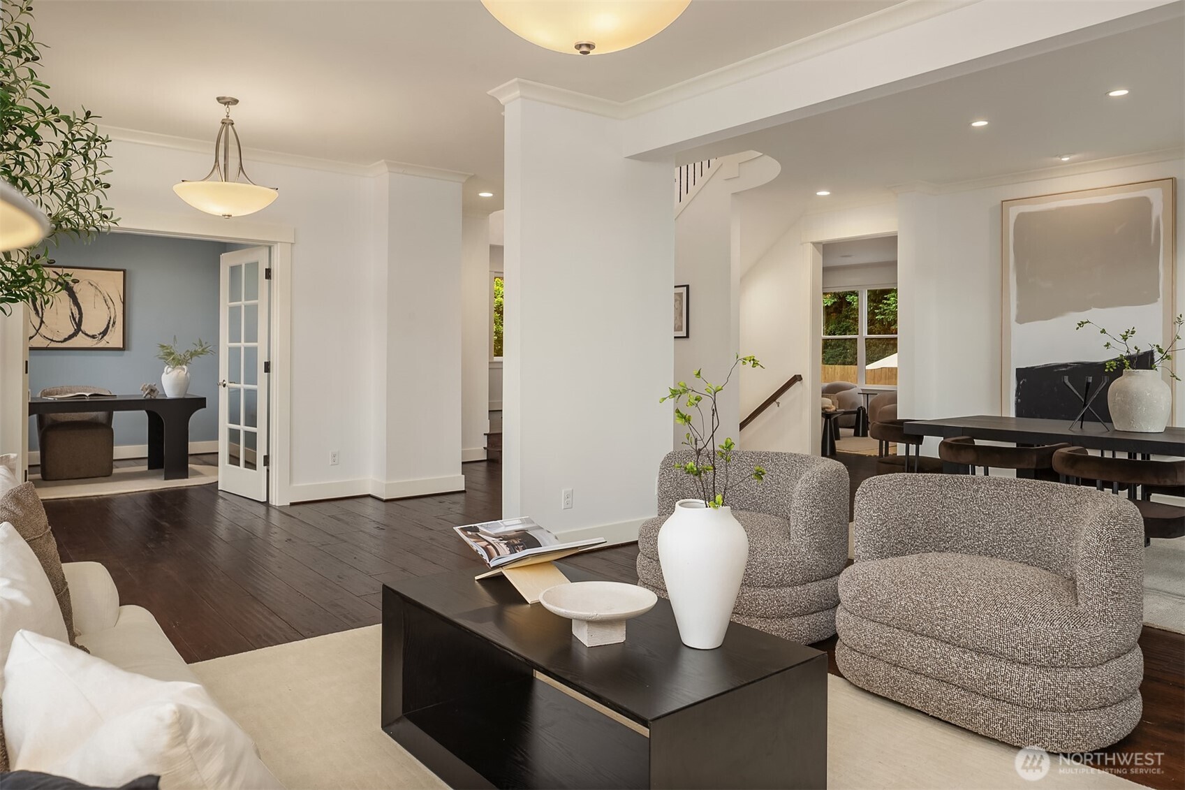 323 6th Avenue S, Kirkland, WA 98033