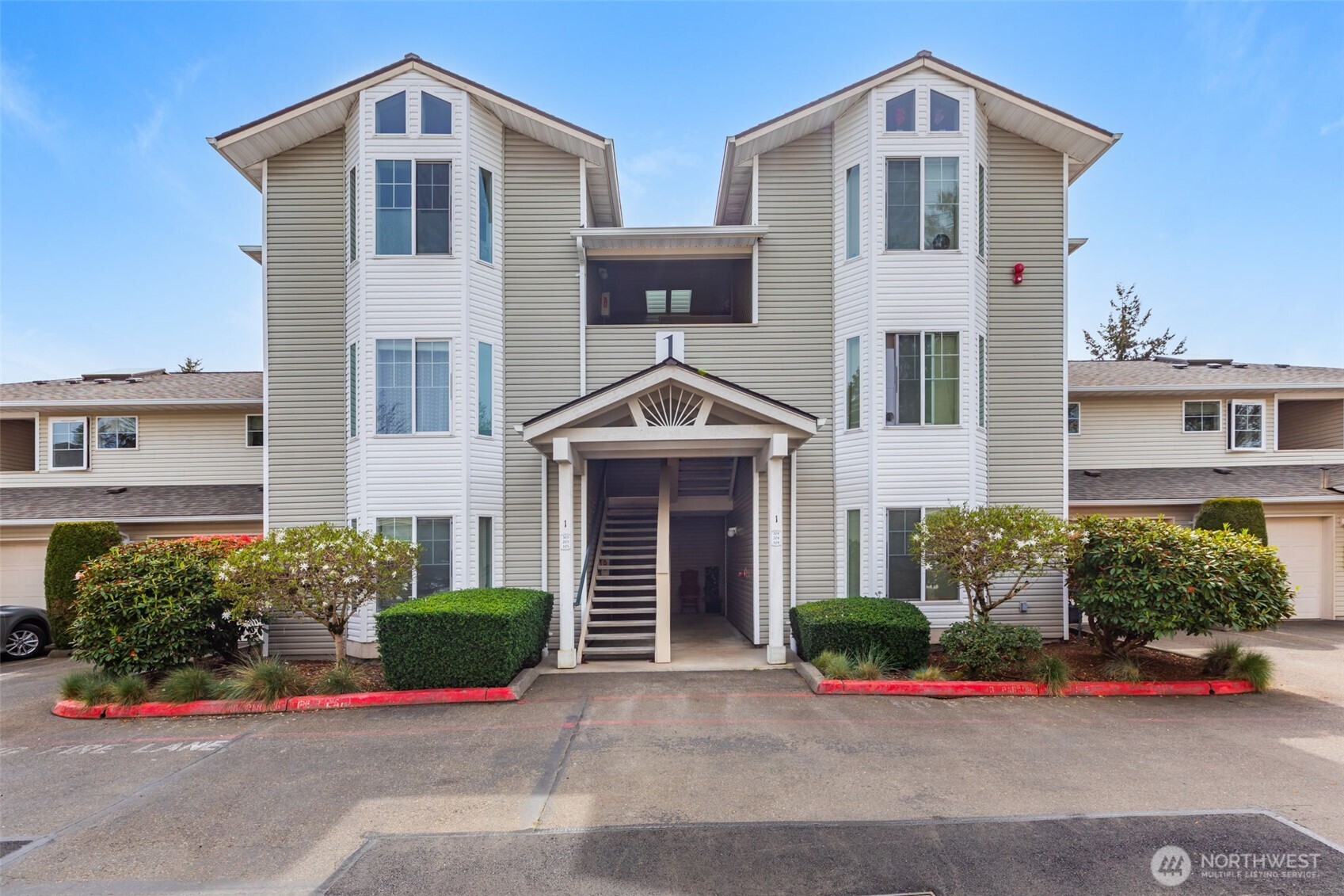 2001 120th Place SE #1-203, Everett, WA 98208